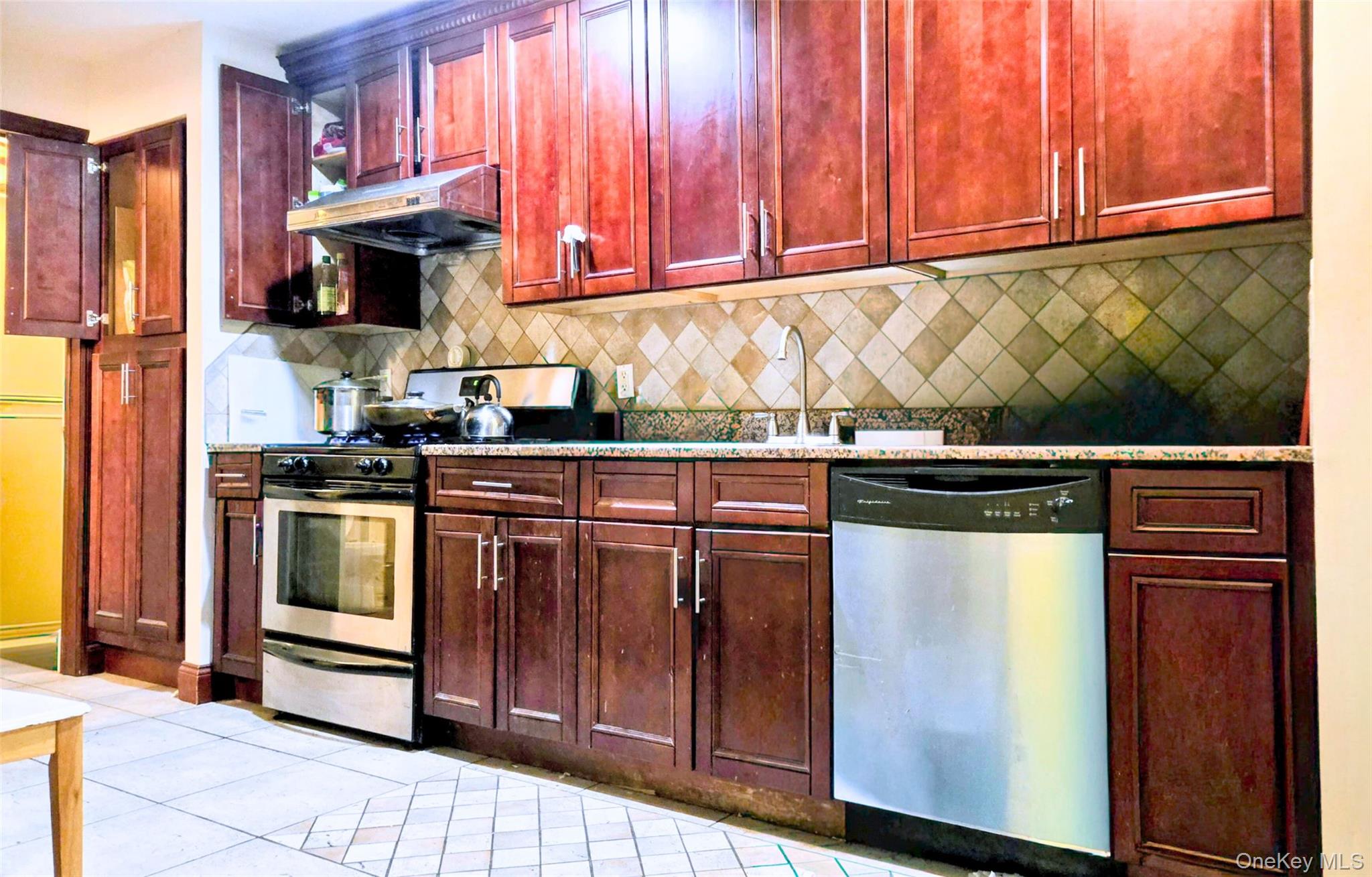 42-47 Union Street APT 2A