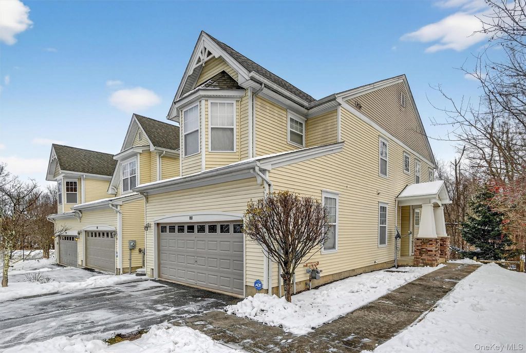 Photo of 40 Cornwall Lane, Middletown, NY 10940 (MLS # 943926)