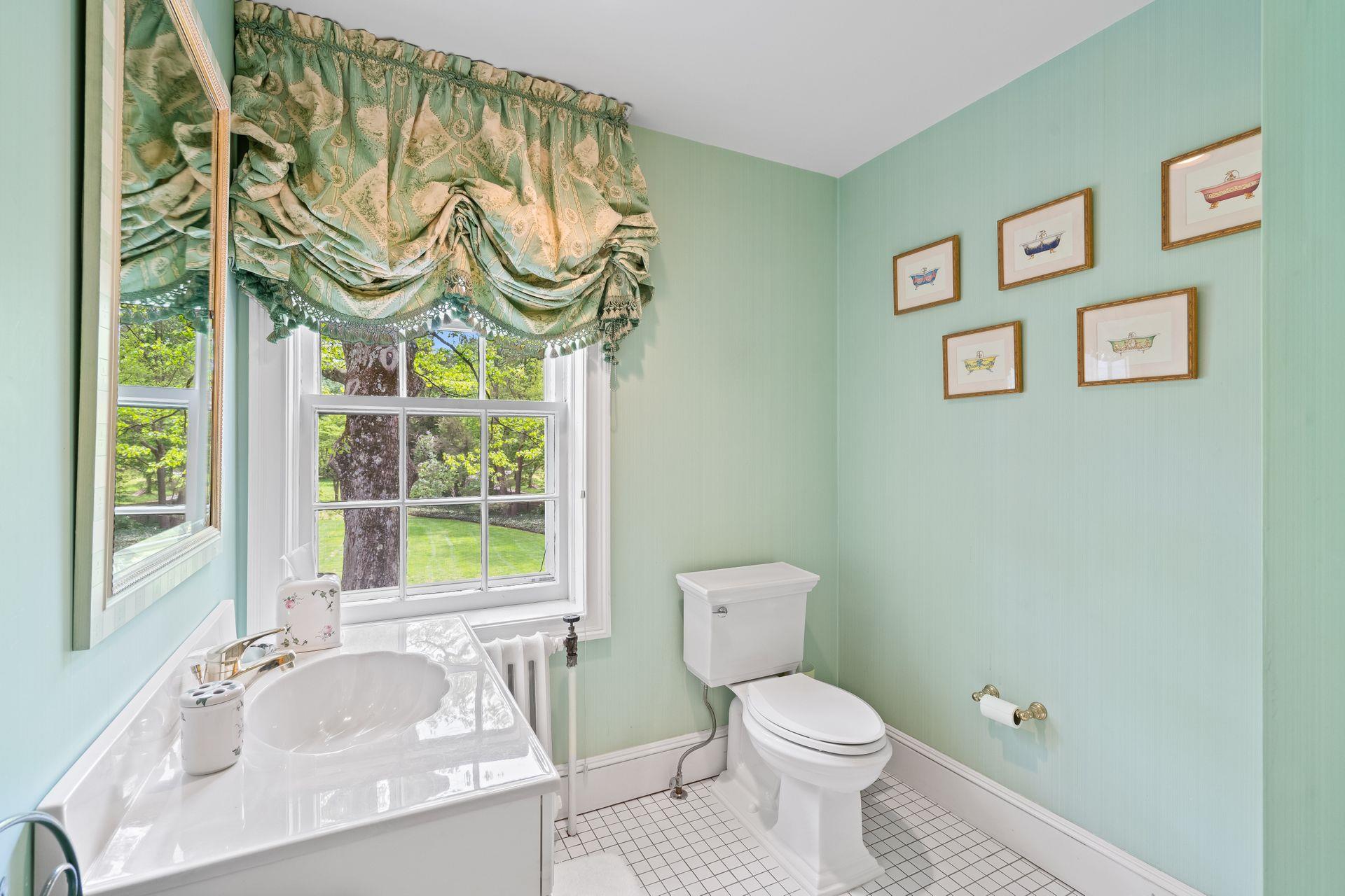 11 Meadow Spring Road, Glen Cove, New York image 25
