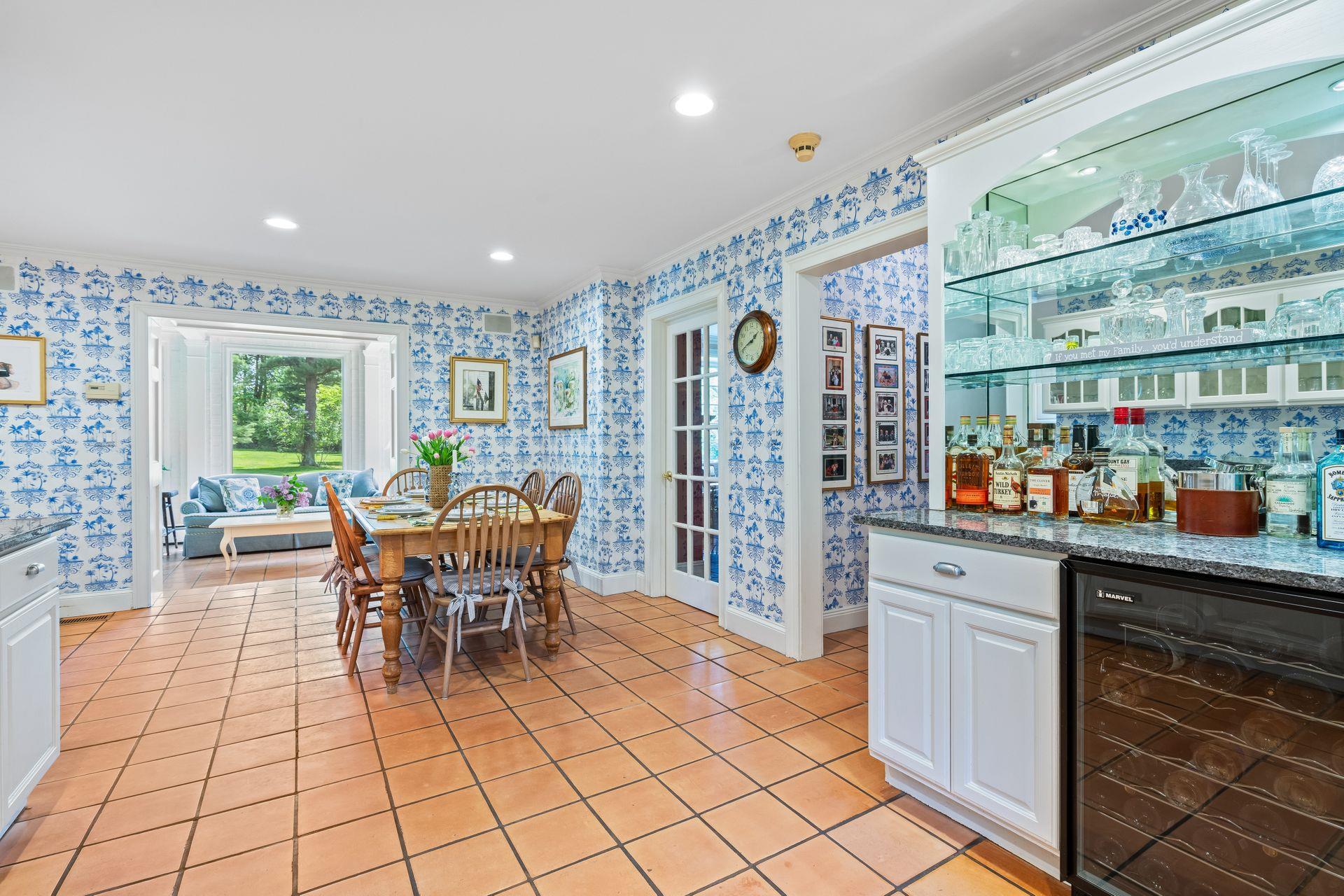 11 Meadow Spring Road, Glen Cove, New York image 12