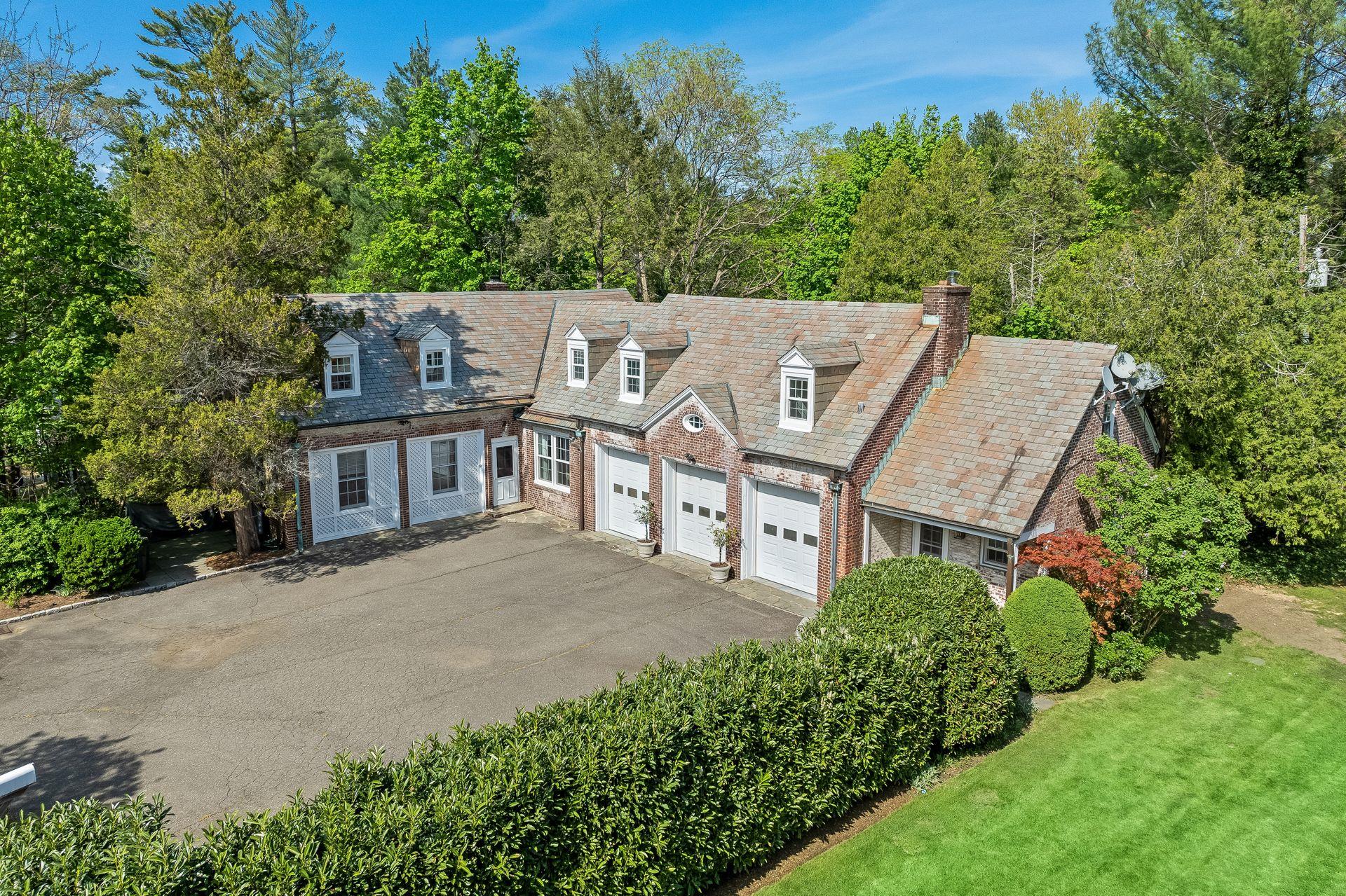 11 Meadow Spring Road, Glen Cove, New York image 34