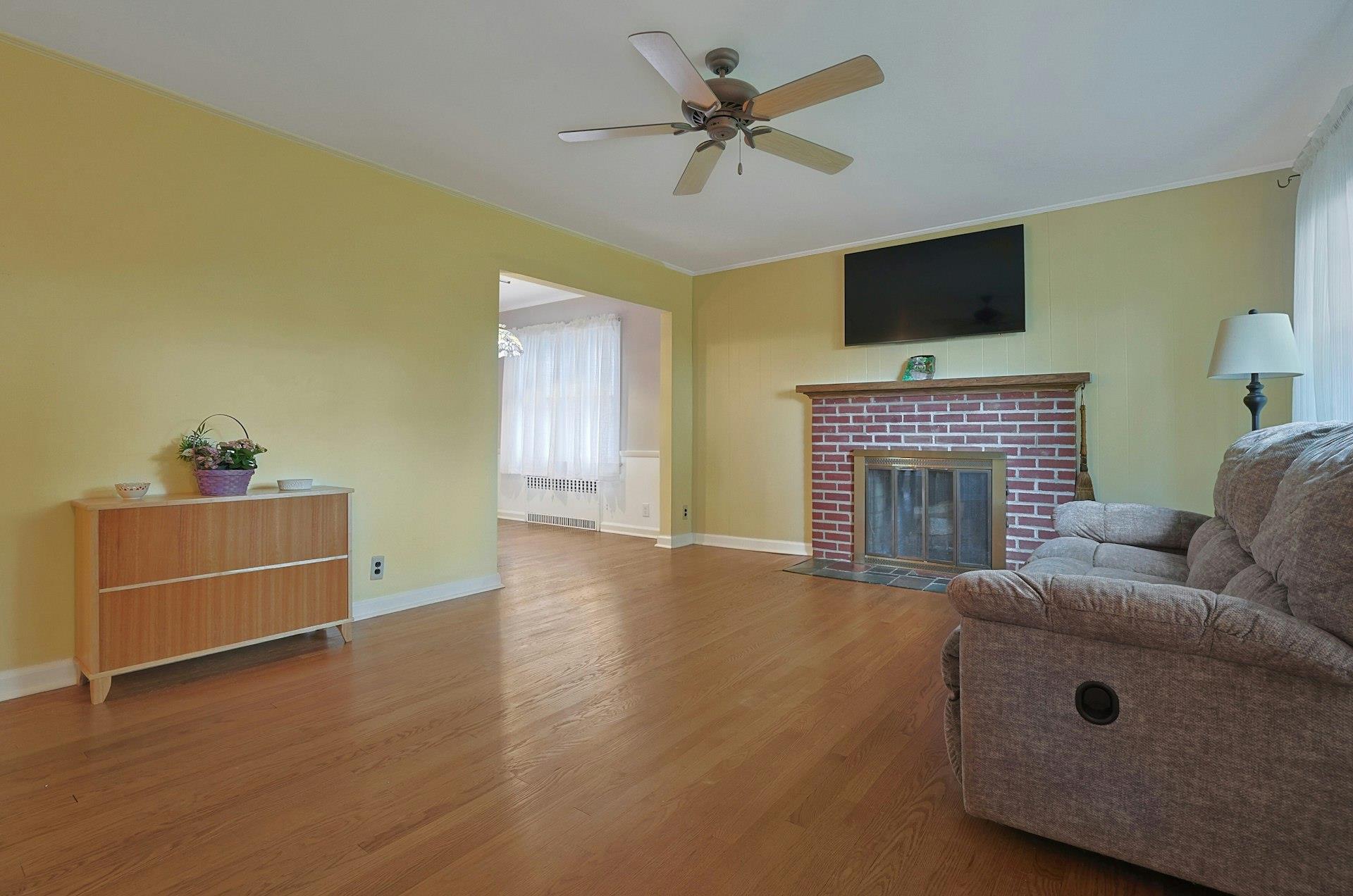 51 Overlook Drive, Valhalla, New York image 7