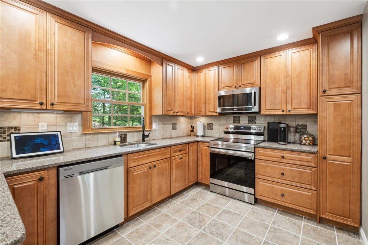 47 Lockwood Road, Cortlandt Manor, New York image 13