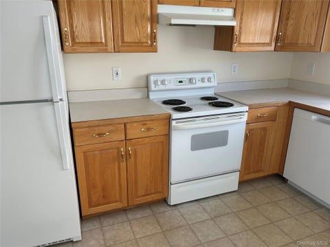 Apartment For Rent - 30 Woodside Avenue #30<br/> Westchester County, West Harrison, NY 10604
