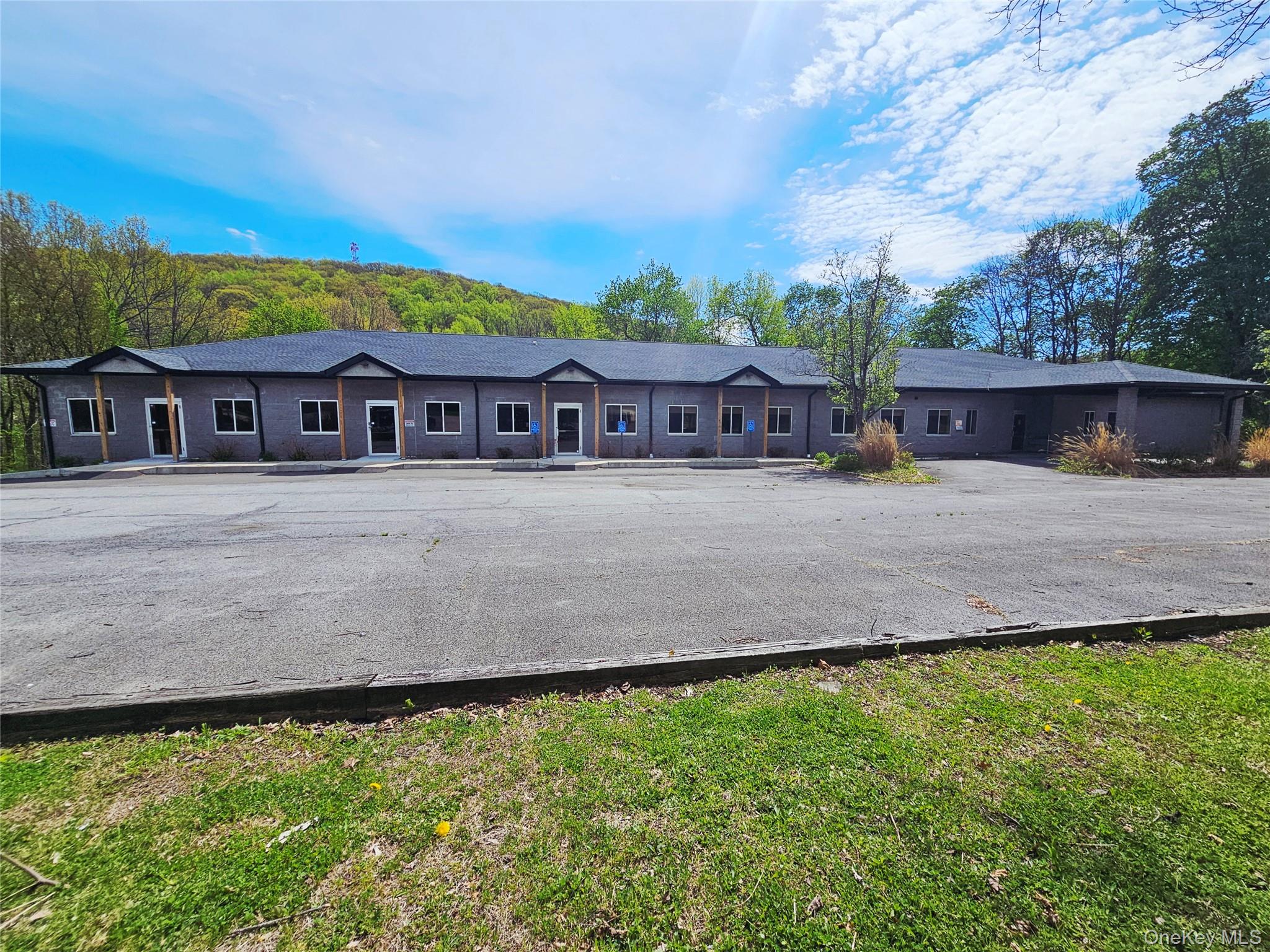 4 Corwin Court