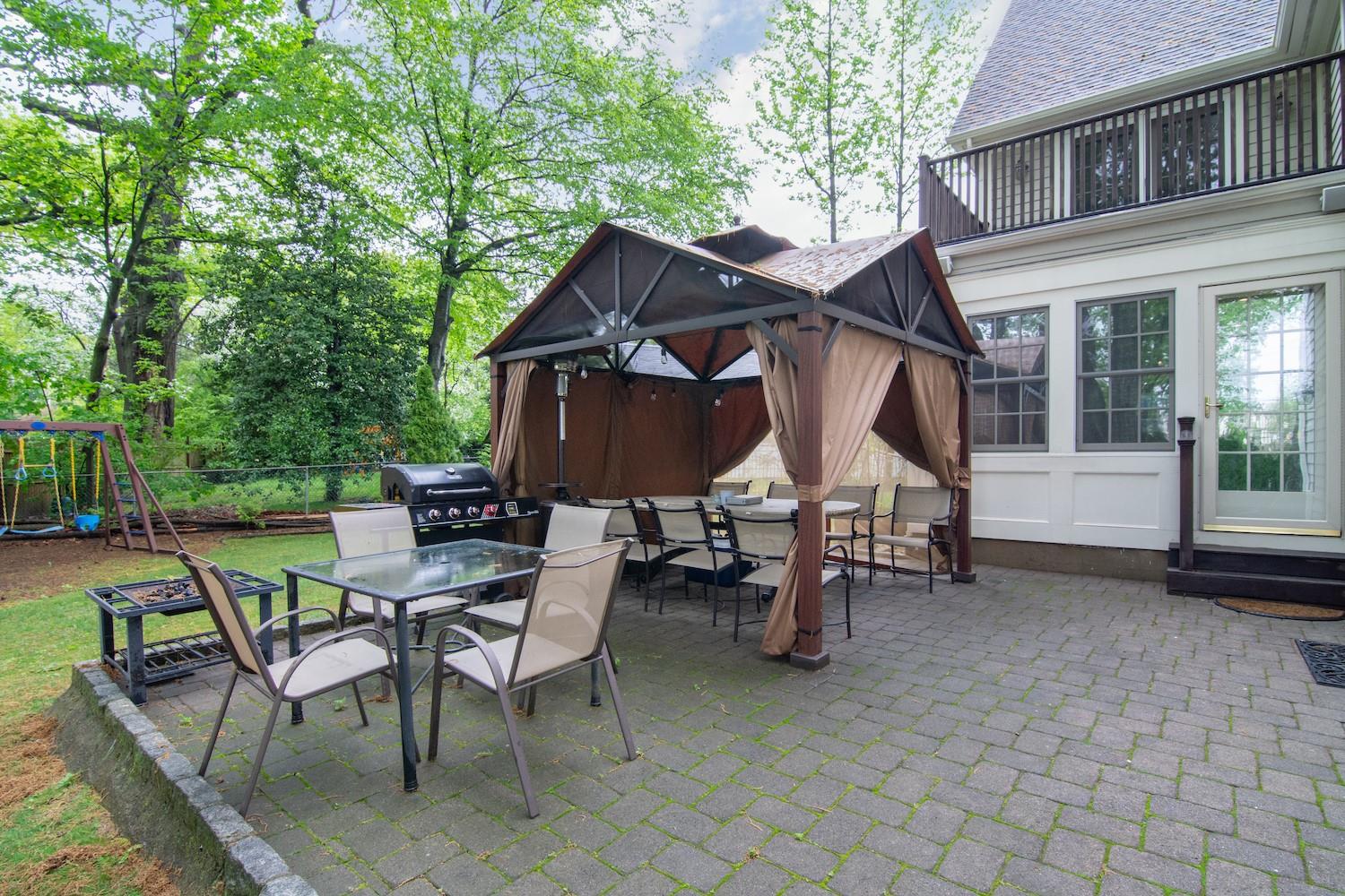 6 Hazen Street, Pelham, New York image 23