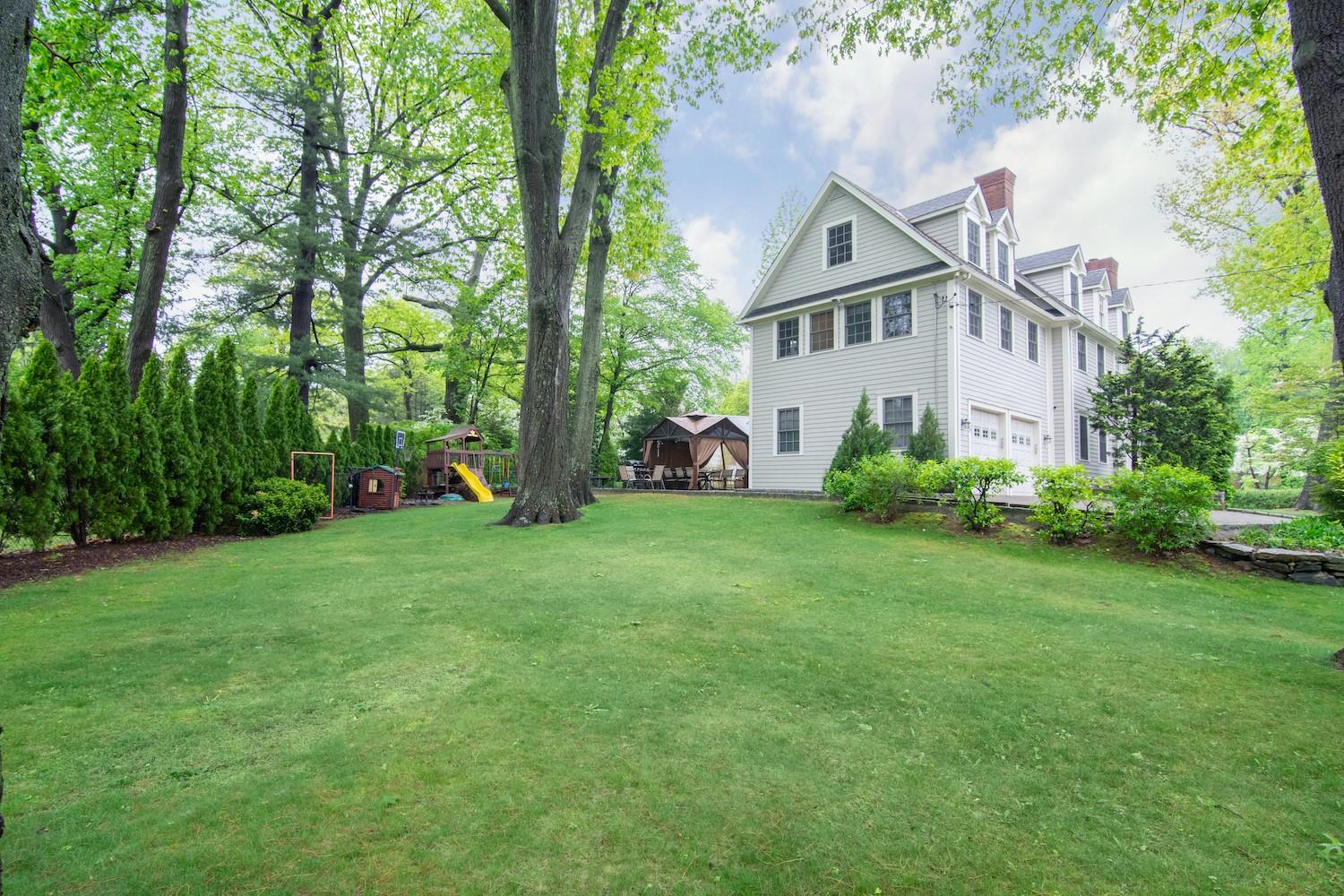 6 Hazen Street, Pelham, New York image 21