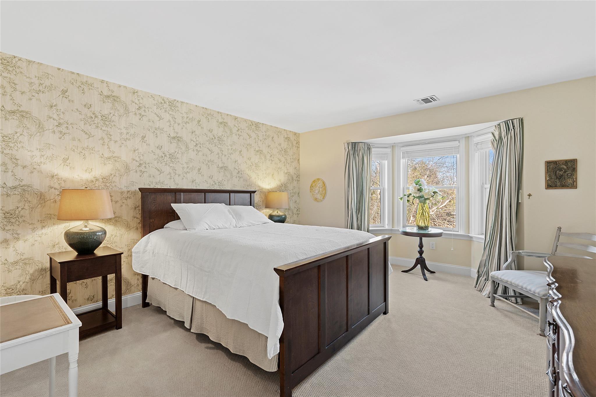 1 Seasons Lane, Southampton, New York image 18