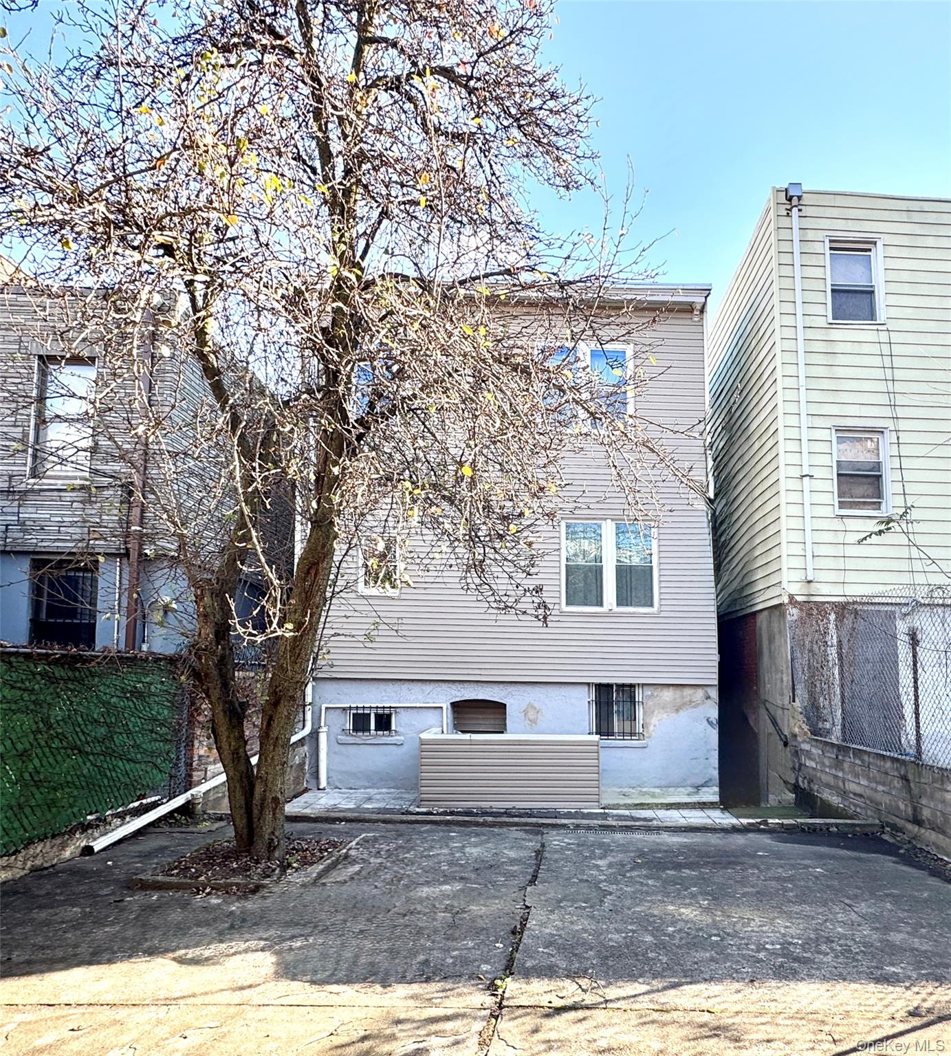 38-12 31st Street