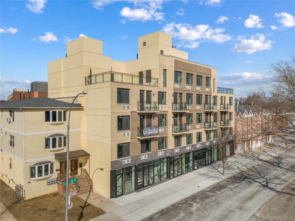 Photo of 163-07 72nd Ave St #2C, Fresh Meadows, NY 11365 (MLS # 1008325)