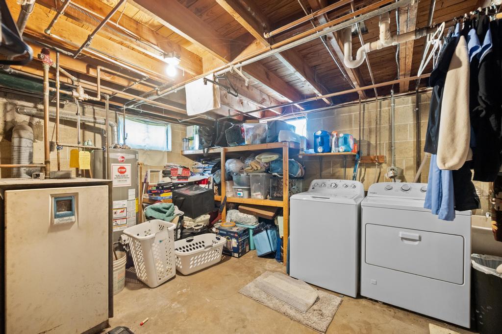 128 E 10th Street, Huntington Station, New York image 26