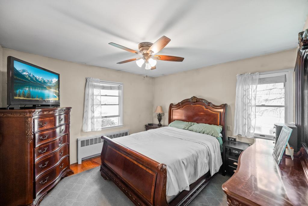 128 E 10th Street, Huntington Station, New York image 23