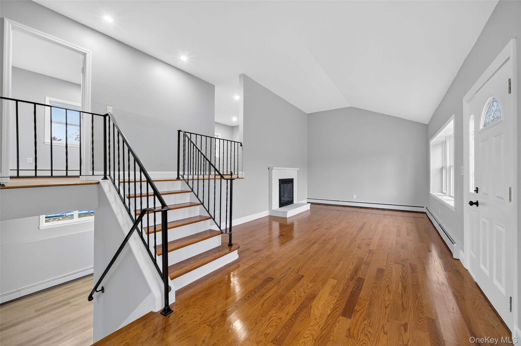 13 Mountain View Avenue