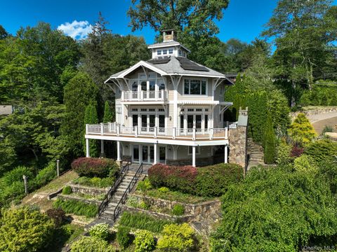 Photo for 33 Truesdale Lake Drive, South Salem, NY 10590 (MLS # H6317959)