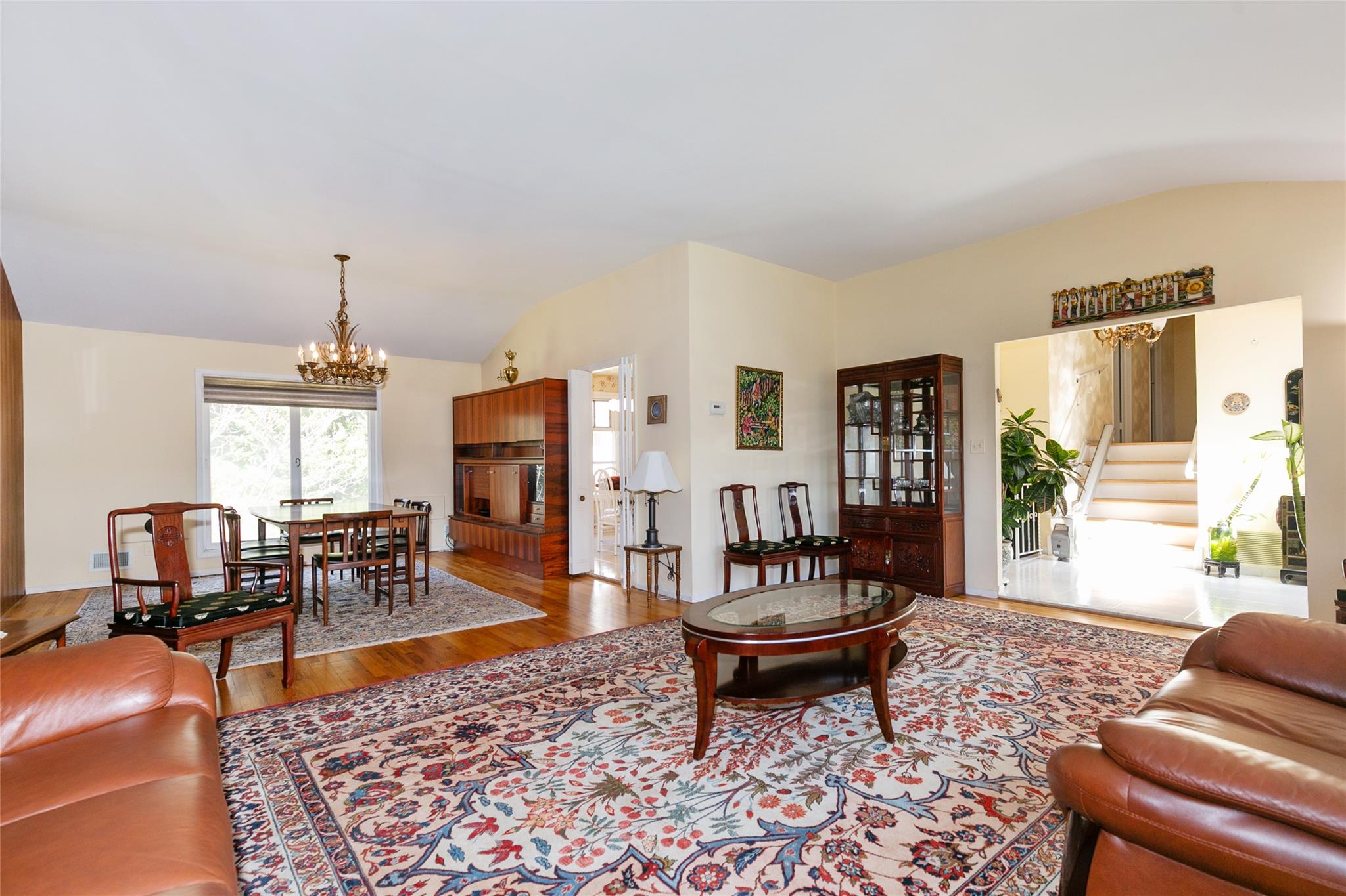 22 Russell Woods Road, Great Neck, New York image 6