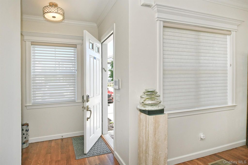 Photo of 53 Winter Place #53, East Northport, NY 11731 (MLS # 1004565)