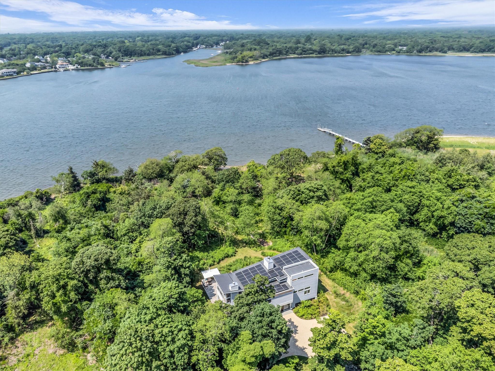 34 Old Neck Road S