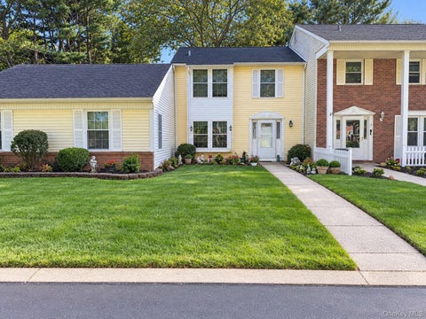 Photo of 4 Lexington Court, Coram, NY 11727 (MLS # 1052476)