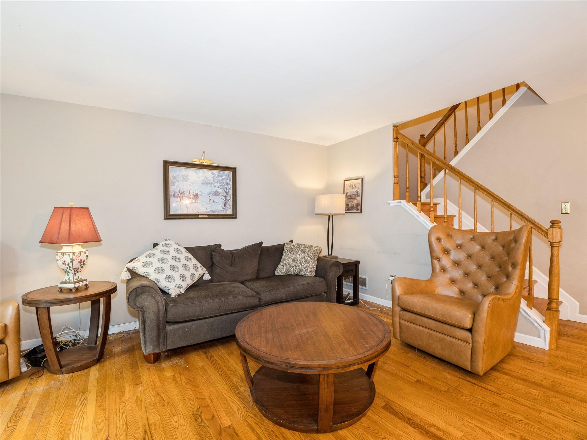 47 Muirfield Court, Poughkeepsie, New York image 6