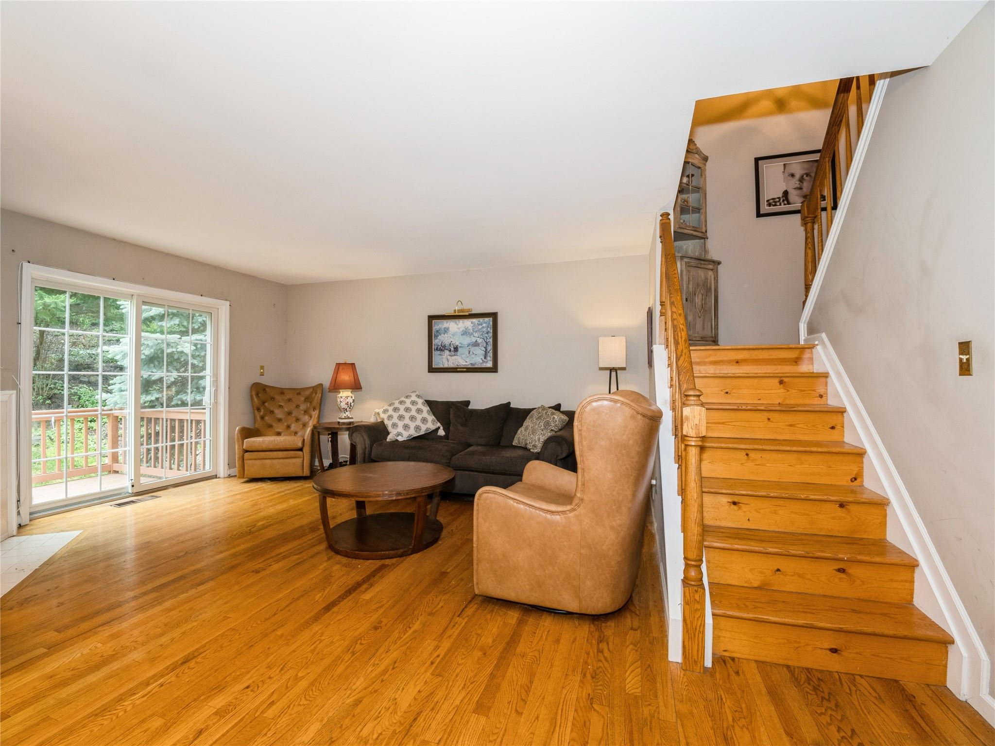 47 Muirfield Court, Poughkeepsie, New York image 5