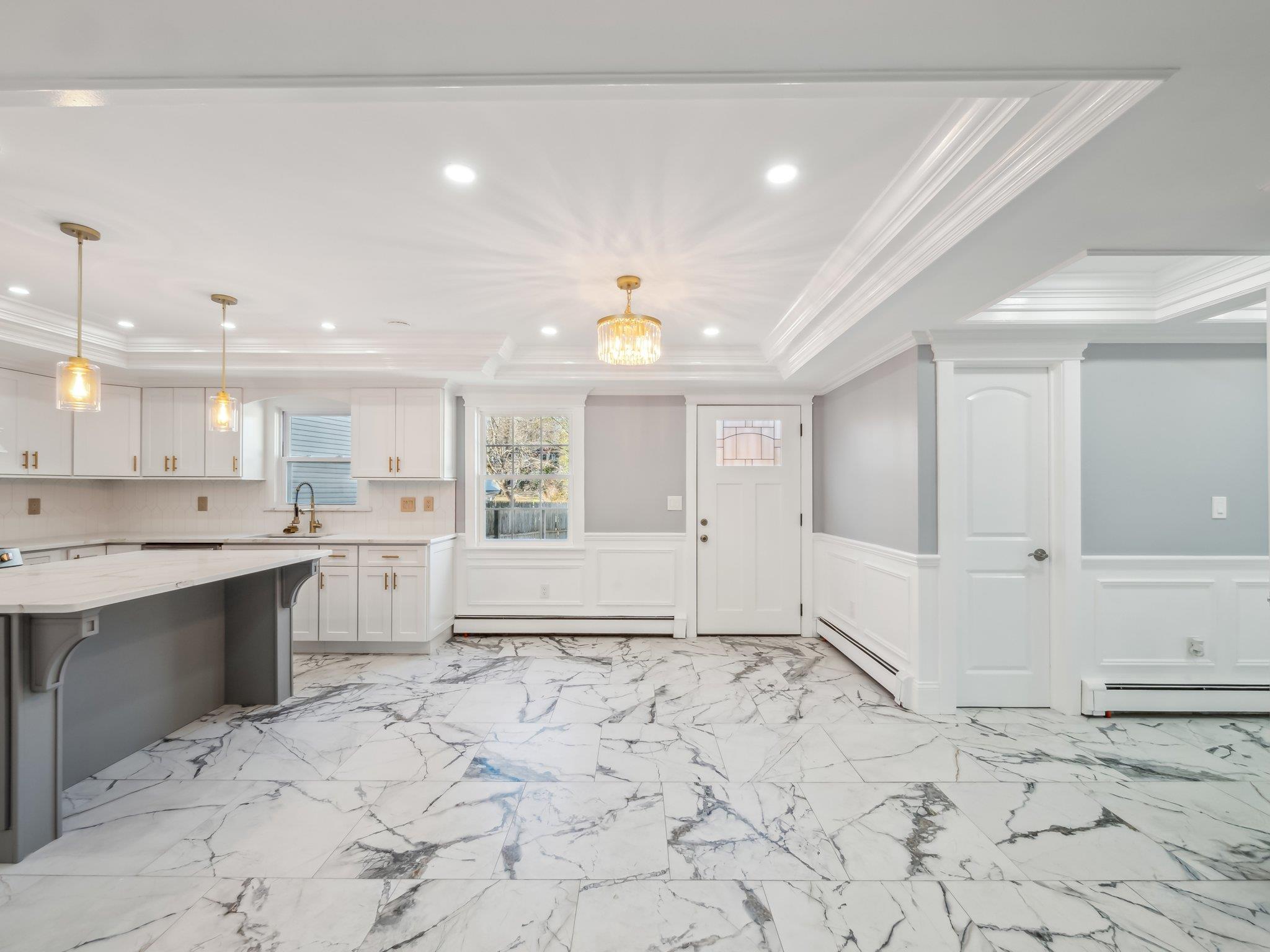 7 Elmont Court, Huntington, New York image 6