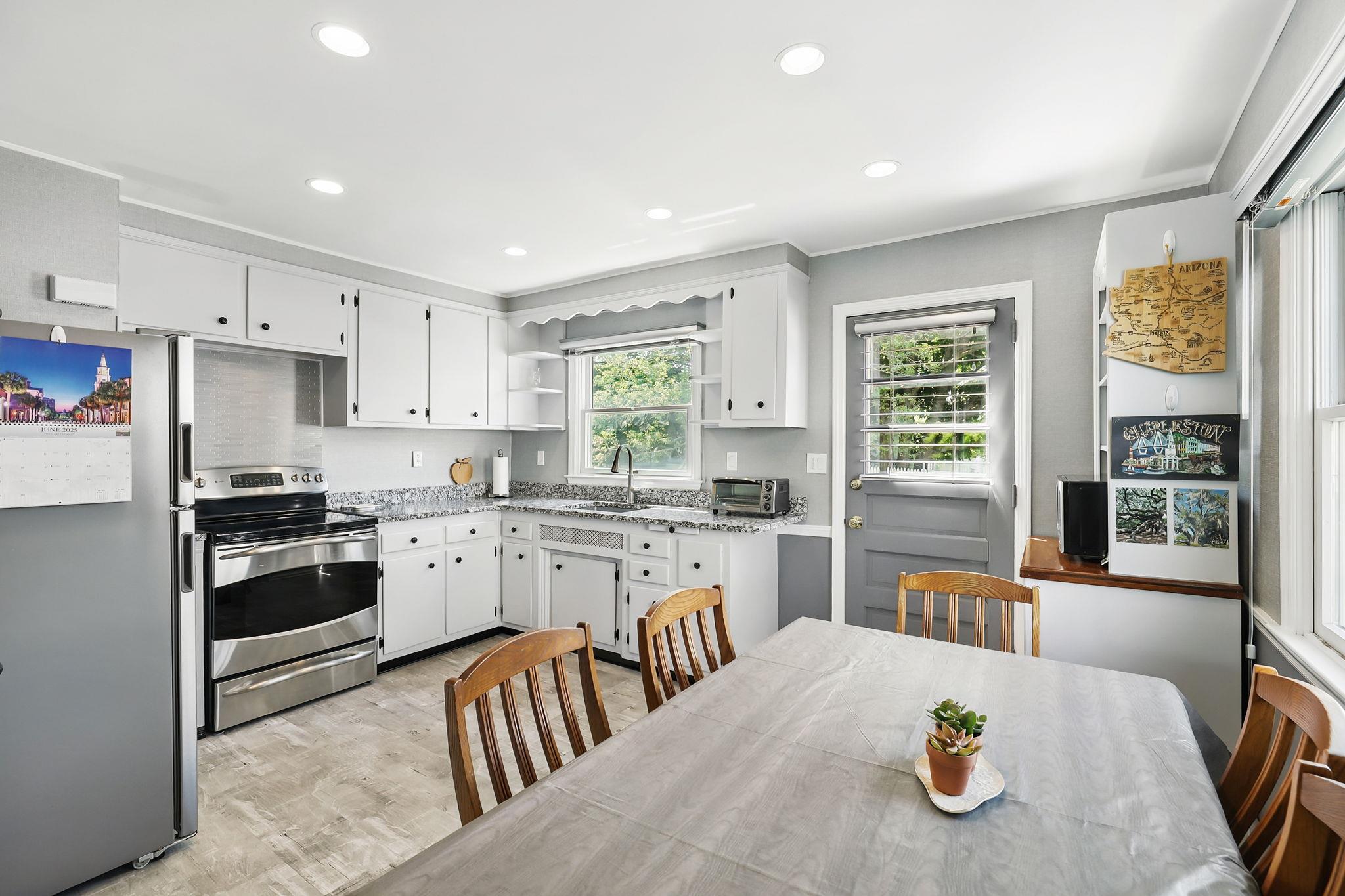 White Plains, New York 10603, United States, 5 Bedrooms Bedrooms, ,2 BathroomsBathrooms,Residential,Active,145352