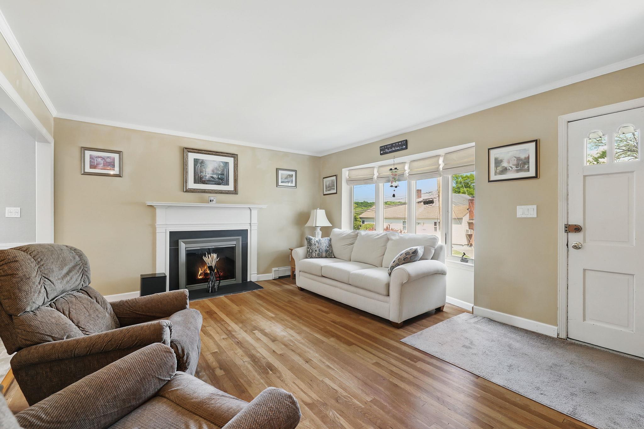 White Plains, New York 10603, United States, 5 Bedrooms Bedrooms, ,2 BathroomsBathrooms,Residential,Active,145352