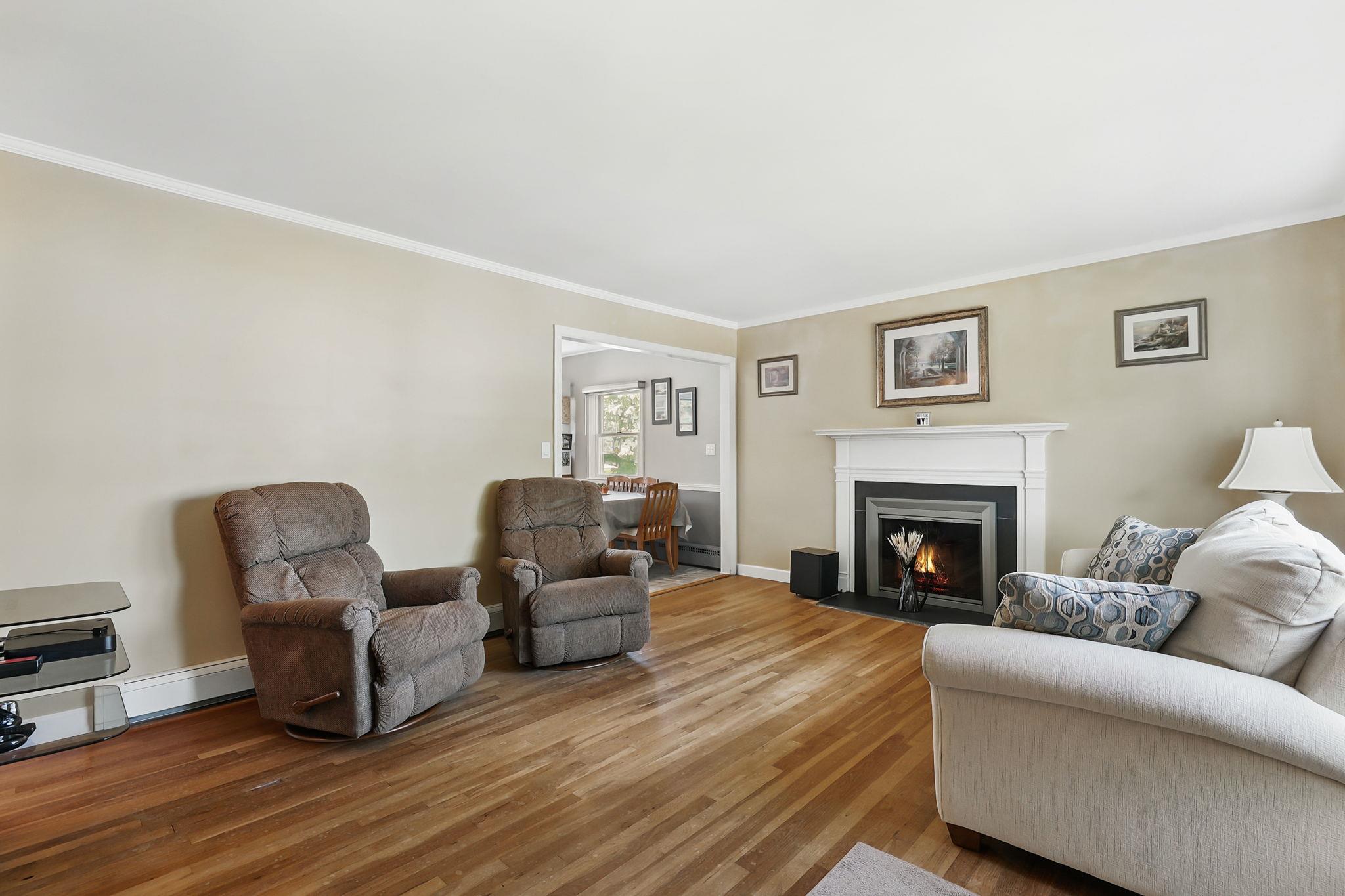 White Plains, New York 10603, United States, 5 Bedrooms Bedrooms, ,2 BathroomsBathrooms,Residential,Active,145352