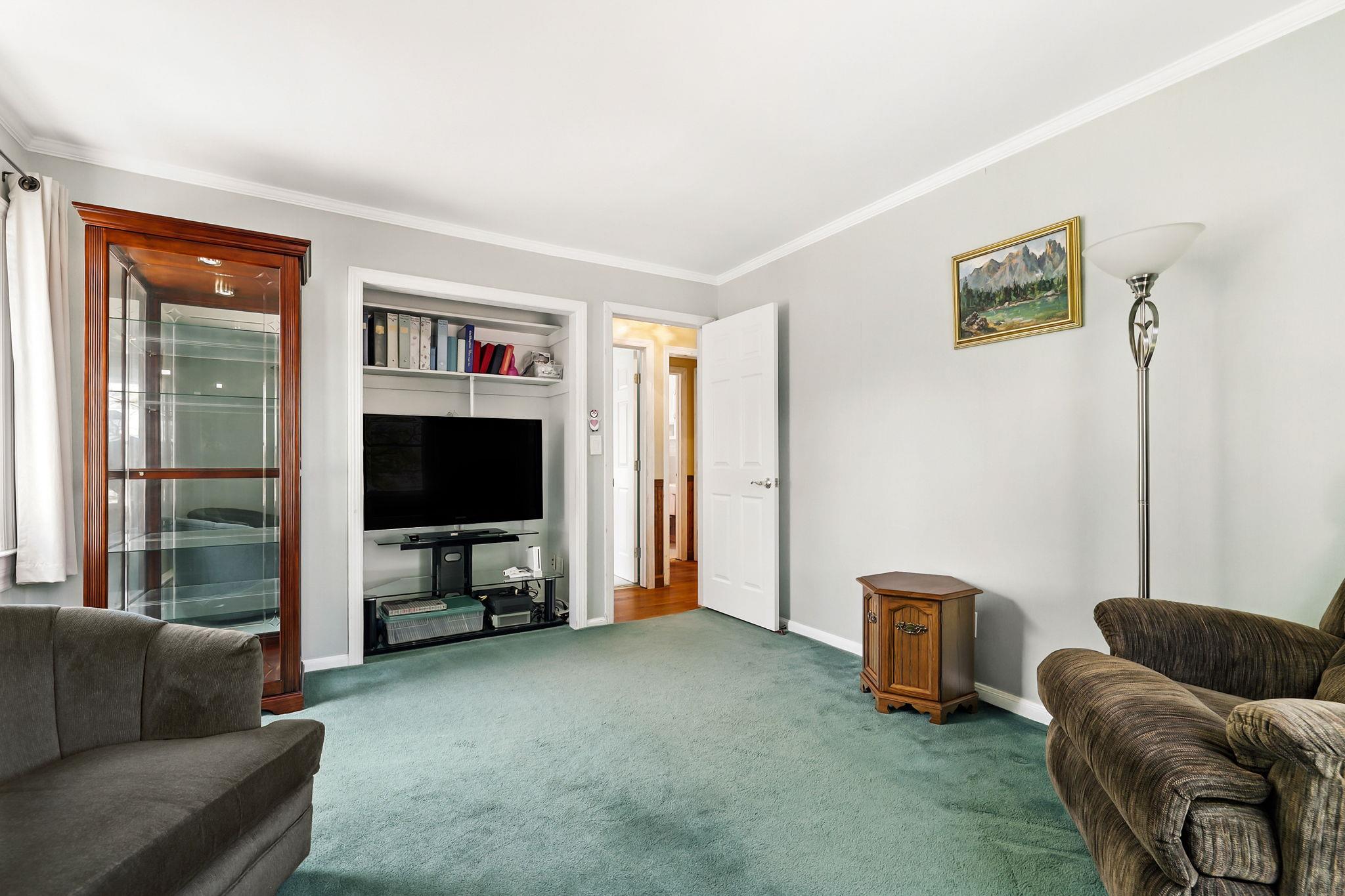 White Plains, New York 10603, United States, 5 Bedrooms Bedrooms, ,2 BathroomsBathrooms,Residential,Active,145352