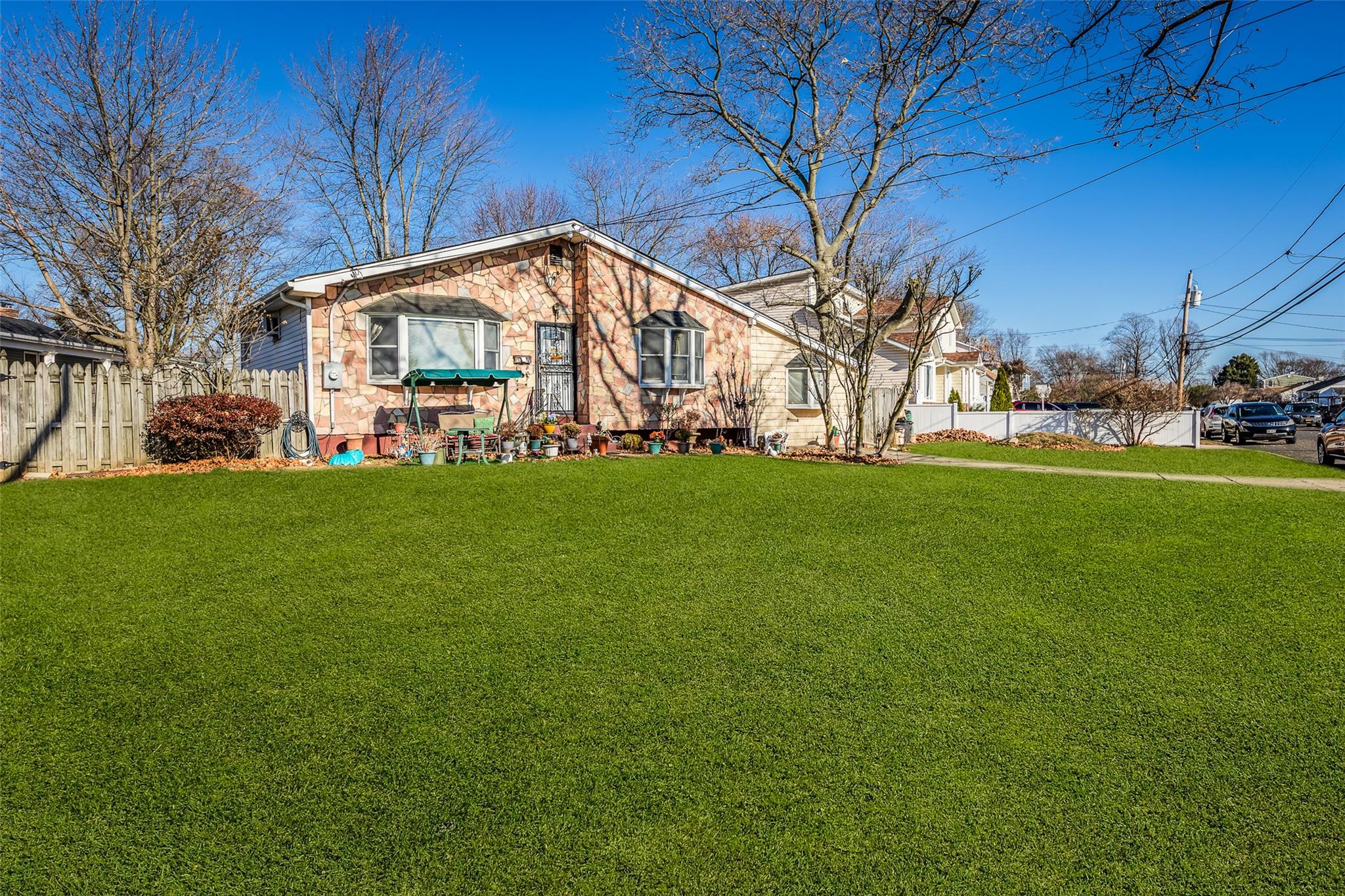 37 Fairdale Drive, Brentwood, New York image 3