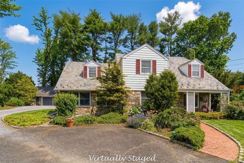 Homes For Sale - 101 Convent Road<br/> Nassau County, Syosset, NY 11791