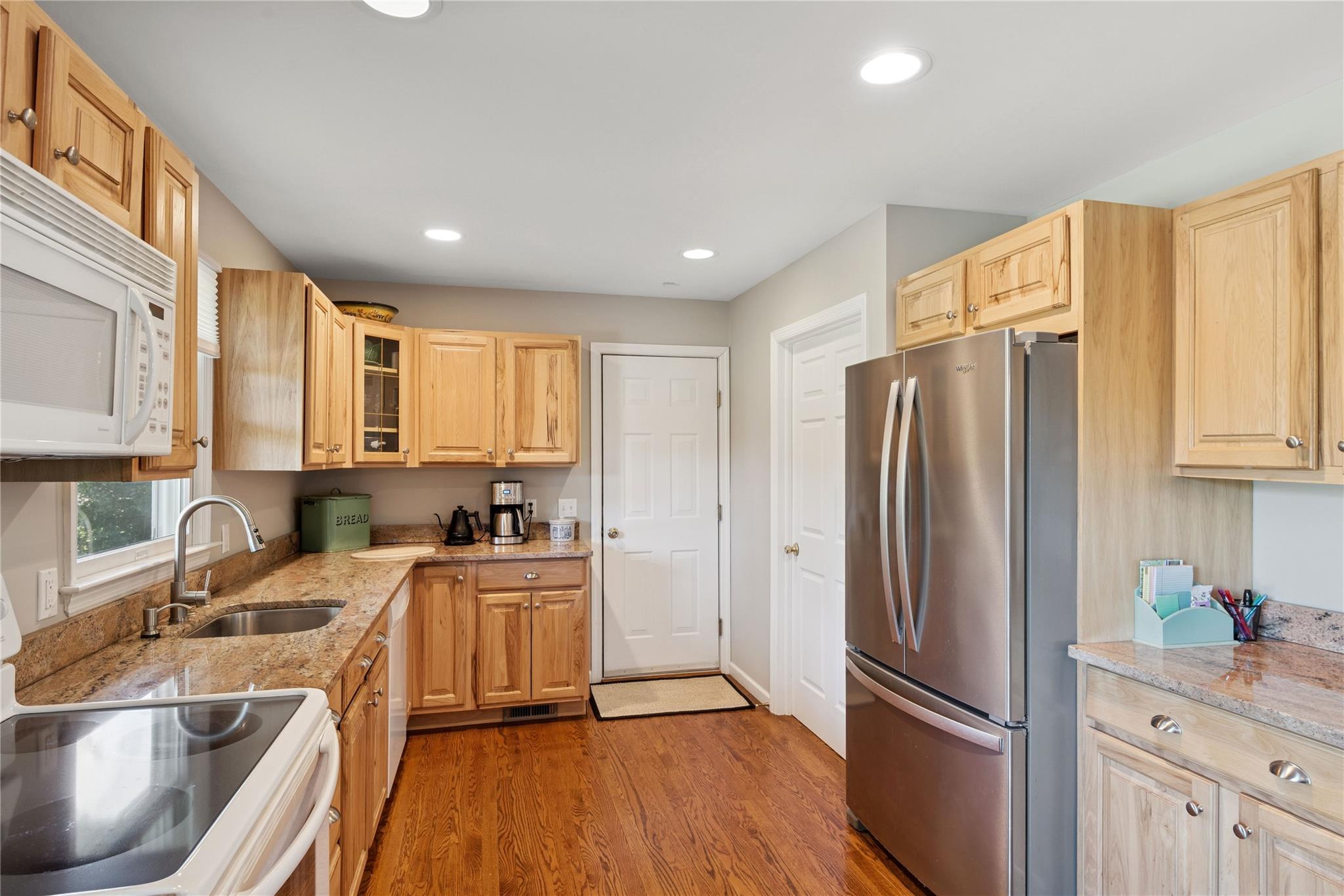 11 Staller Boulevard, Hampton Bays, New York image 9