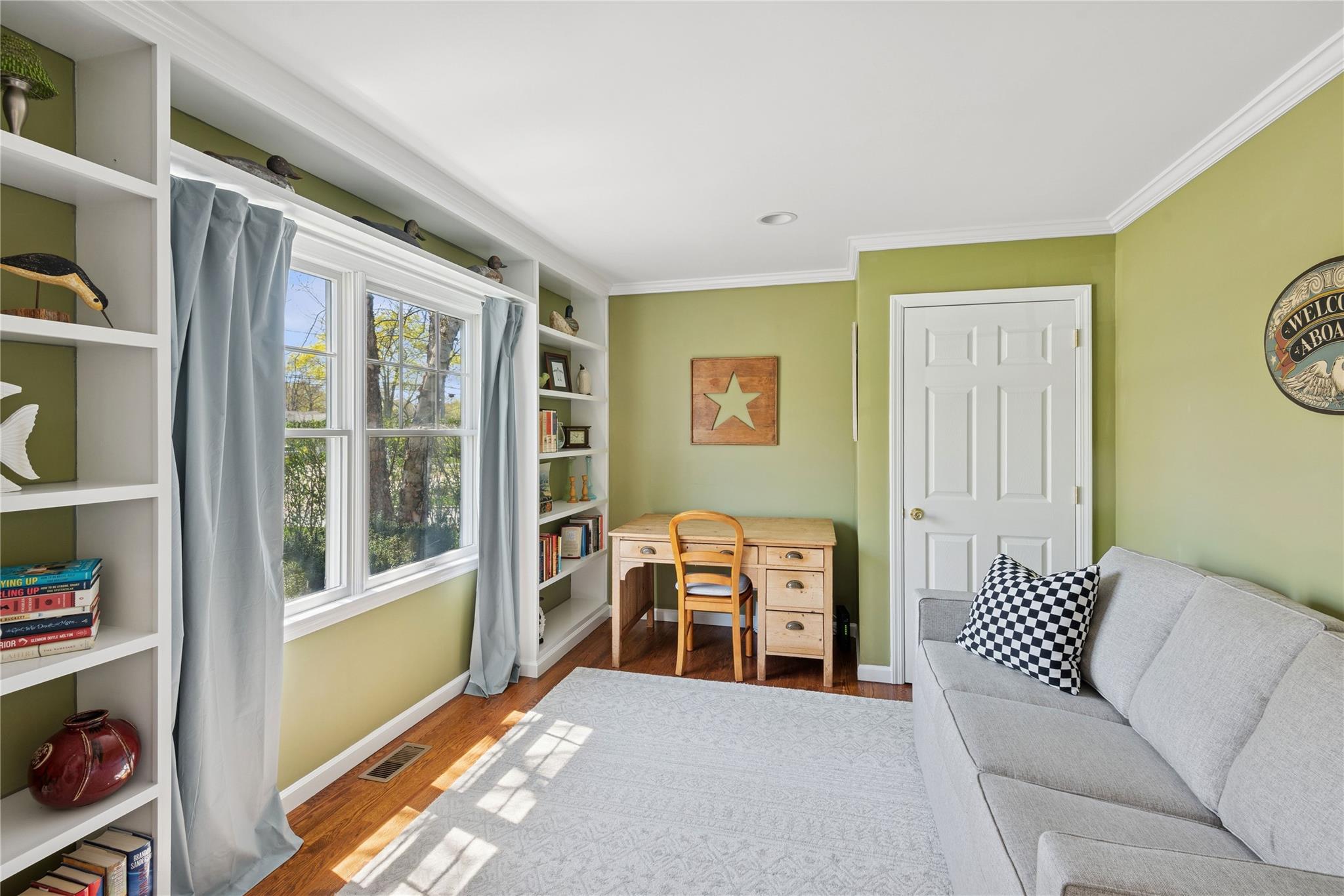 11 Staller Boulevard, Hampton Bays, New York image 5