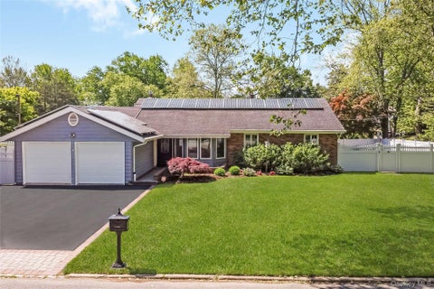 Homes For Sale - 73 Ciro Street<br/> Huntington, NY 11743