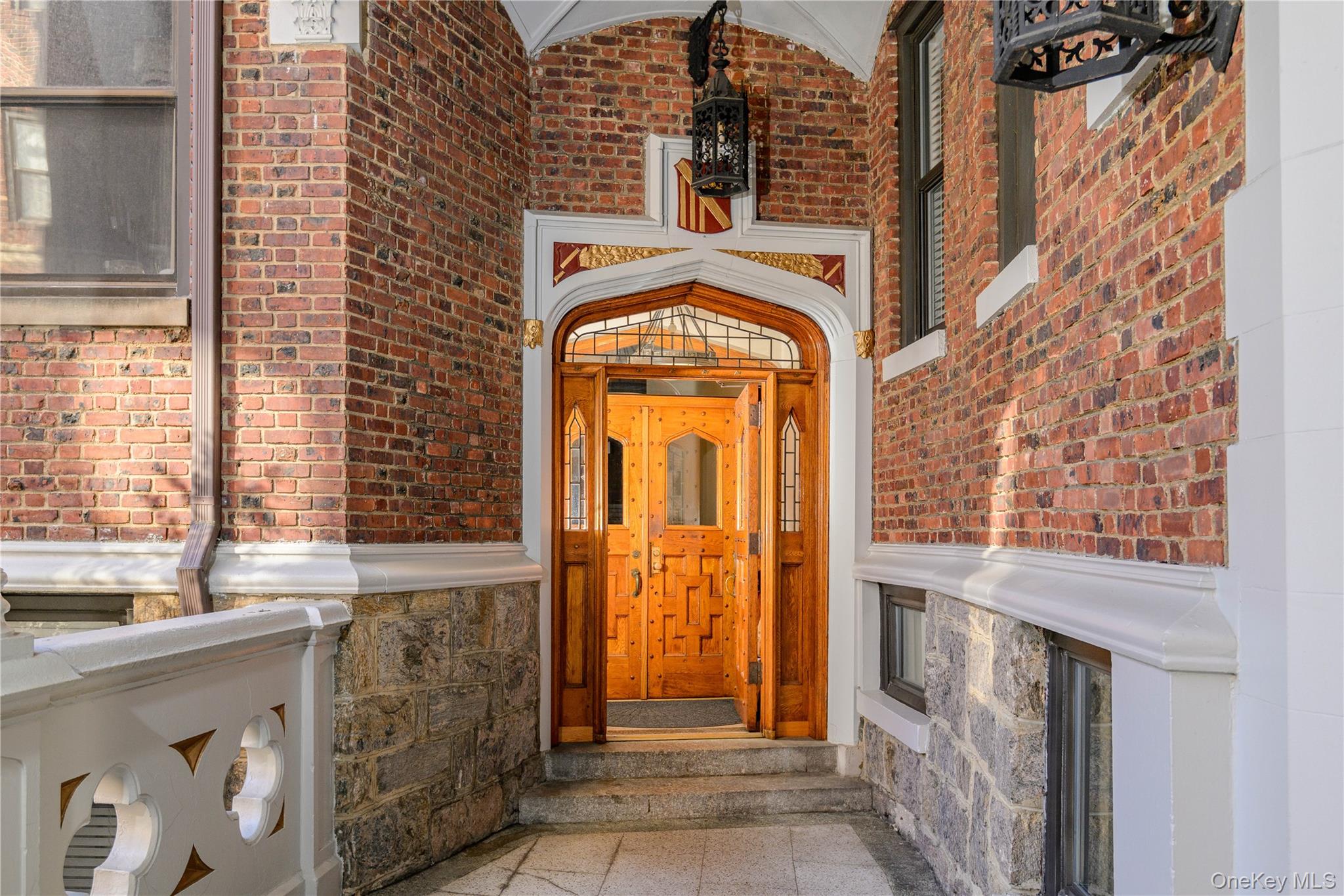 31 Pondfield Road W 63