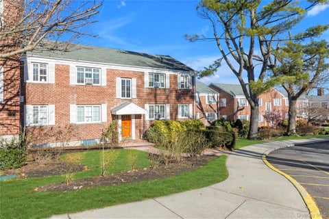Homes For Sale - 425 W Main Street #92A<br/> Huntington, NY 11743