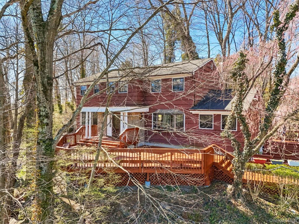 Photo of 10 Highridge Road, Hartsdale, NY 10530 (MLS # 982604)