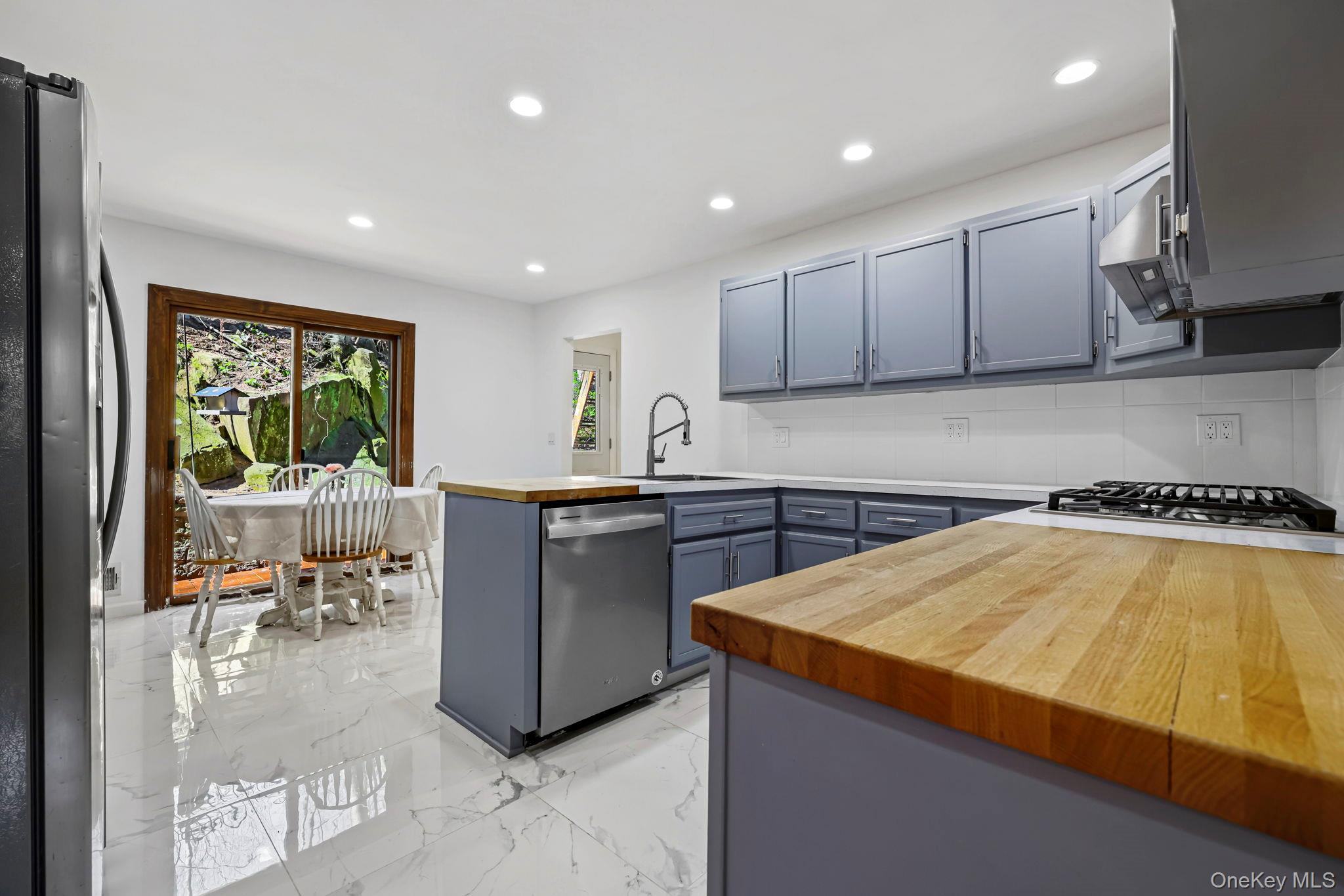 10 Highridge Road