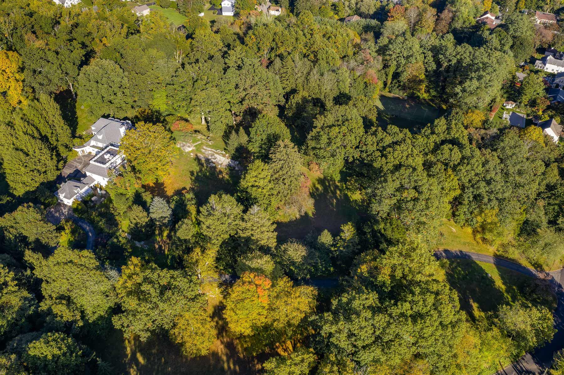 32-3 Orchard Drive, Armonk, New York image 2