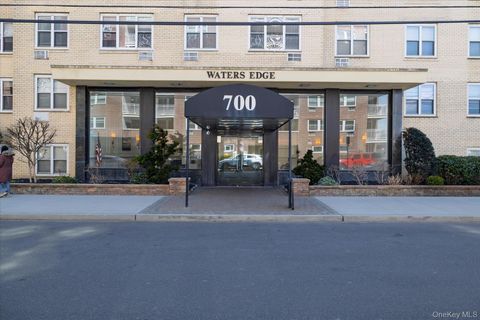 700 Shore Road 7X Long Beach NY 11561