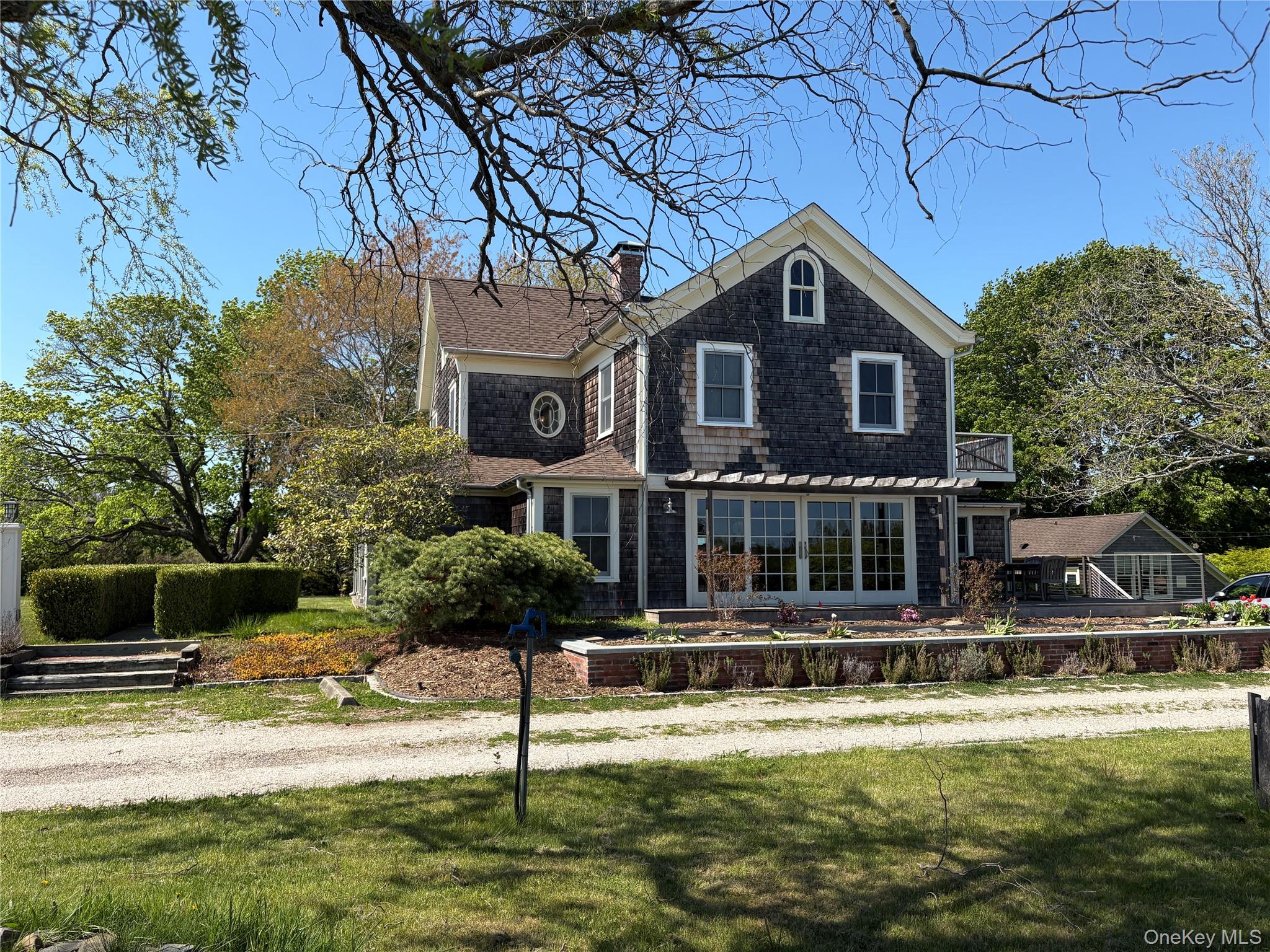 184 Twomey Avenue