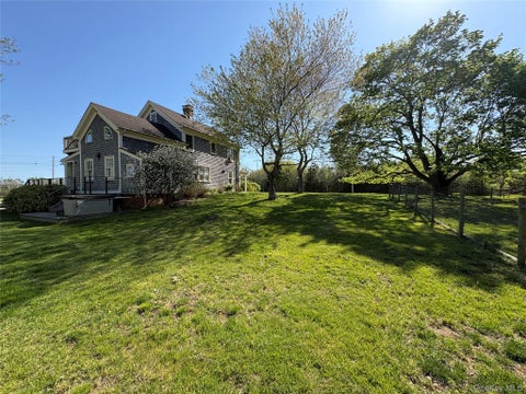 Homes For Rent - 184 Twomey Avenue<br/> Calverton, NY 11933