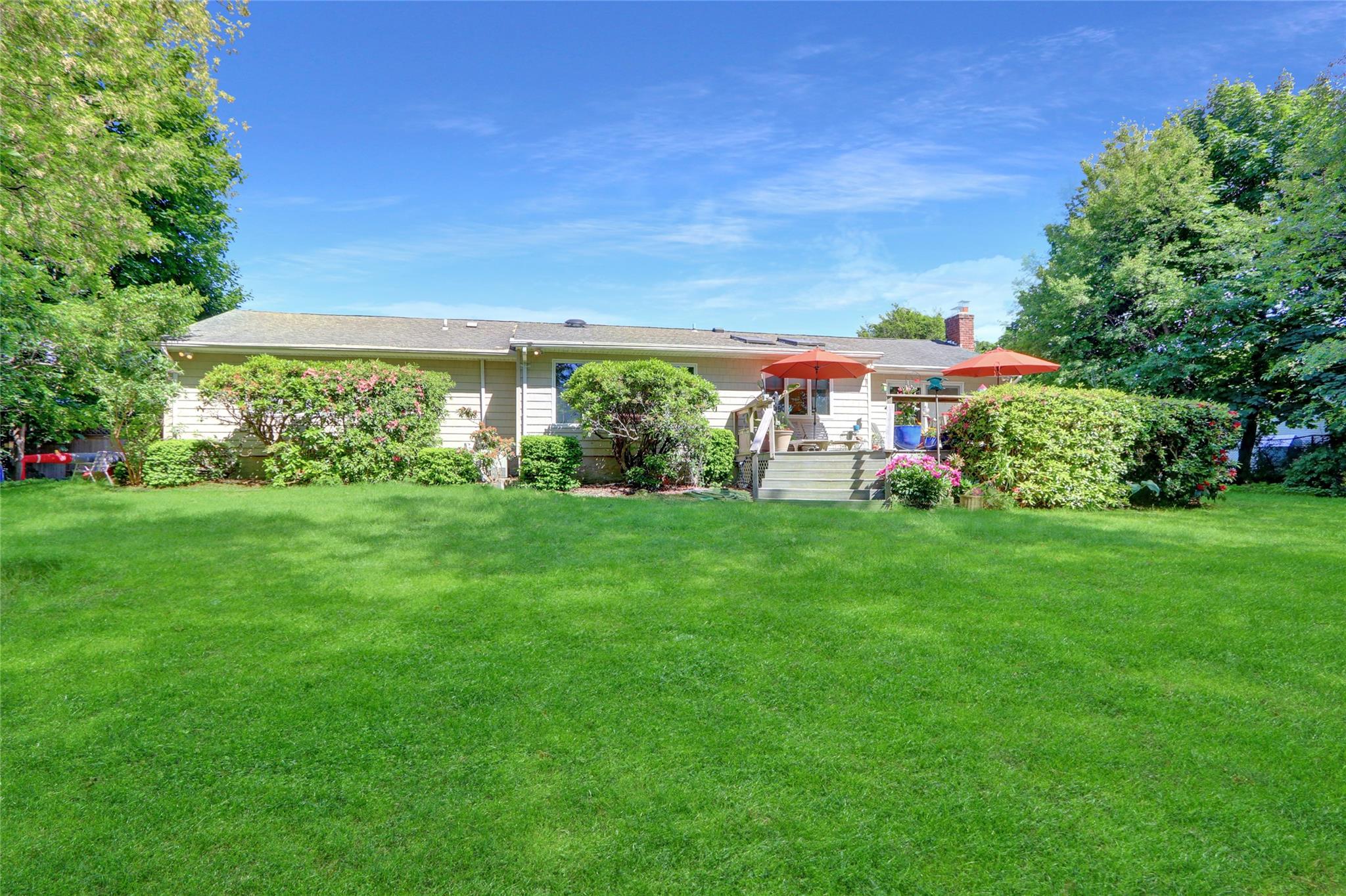12 Bridle Path Lane, Port Jefferson, New York image 26