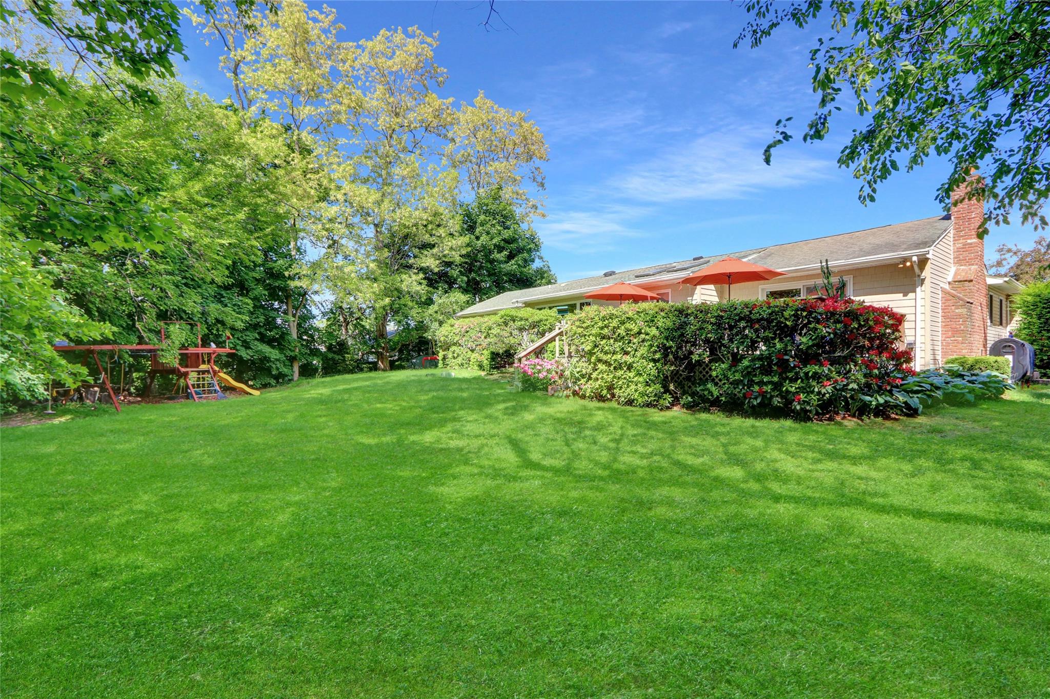 12 Bridle Path Lane, Port Jefferson, New York image 27