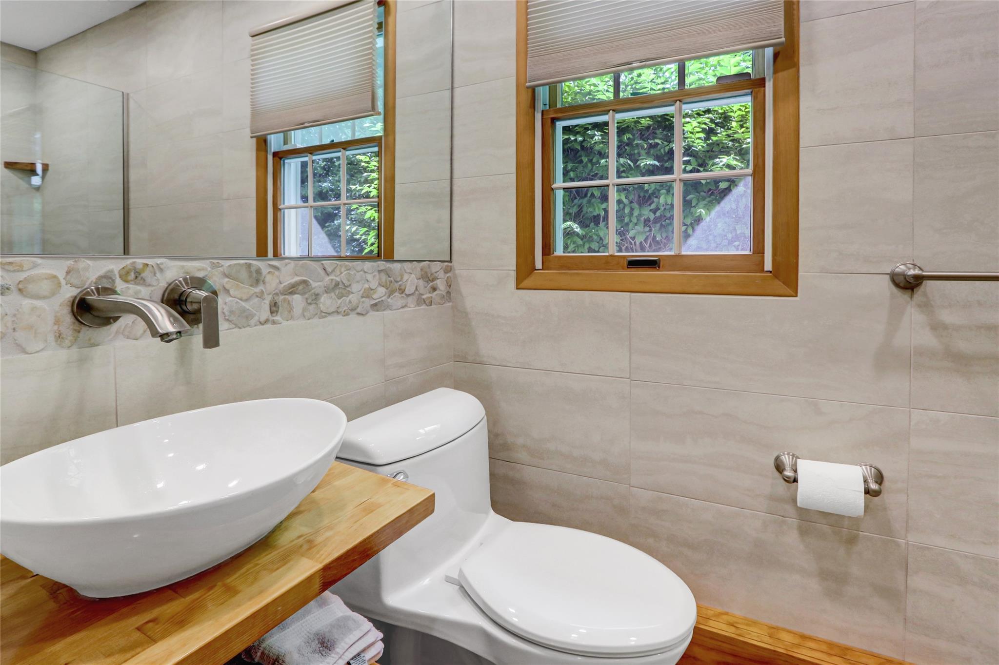 12 Bridle Path Lane, Port Jefferson, New York image 23