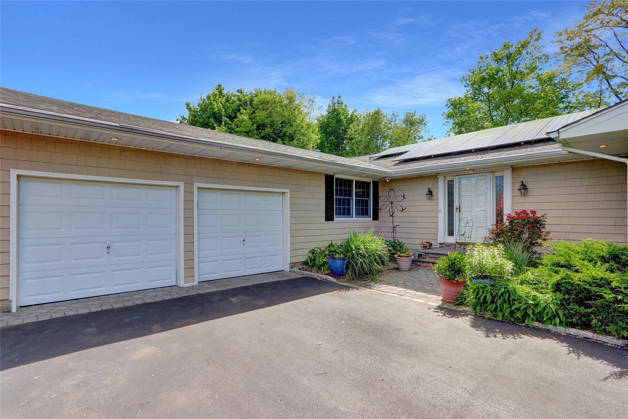 12 Bridle Path Lane, Port Jefferson, New York image 29