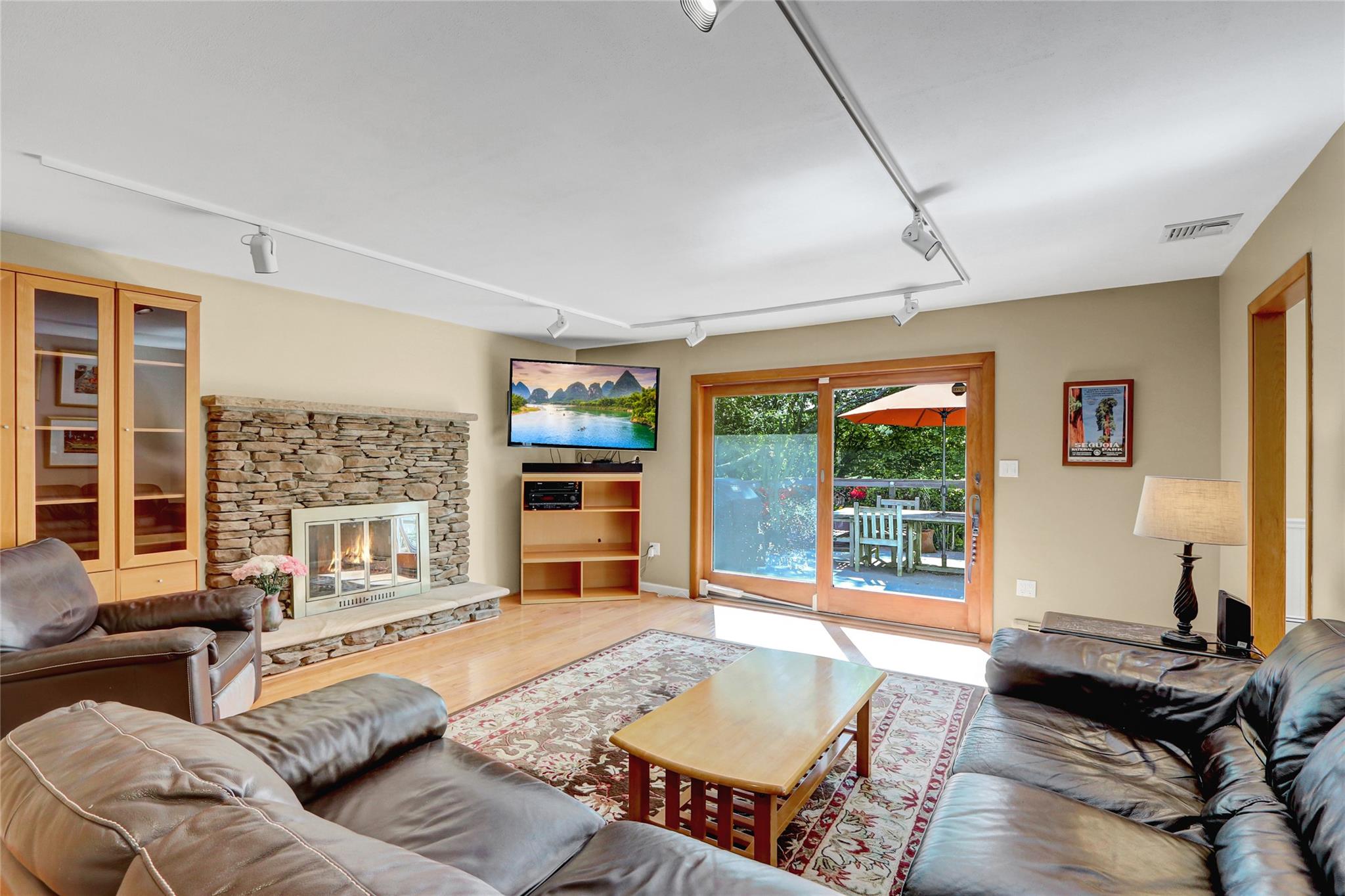 12 Bridle Path Lane, Port Jefferson, New York image 14