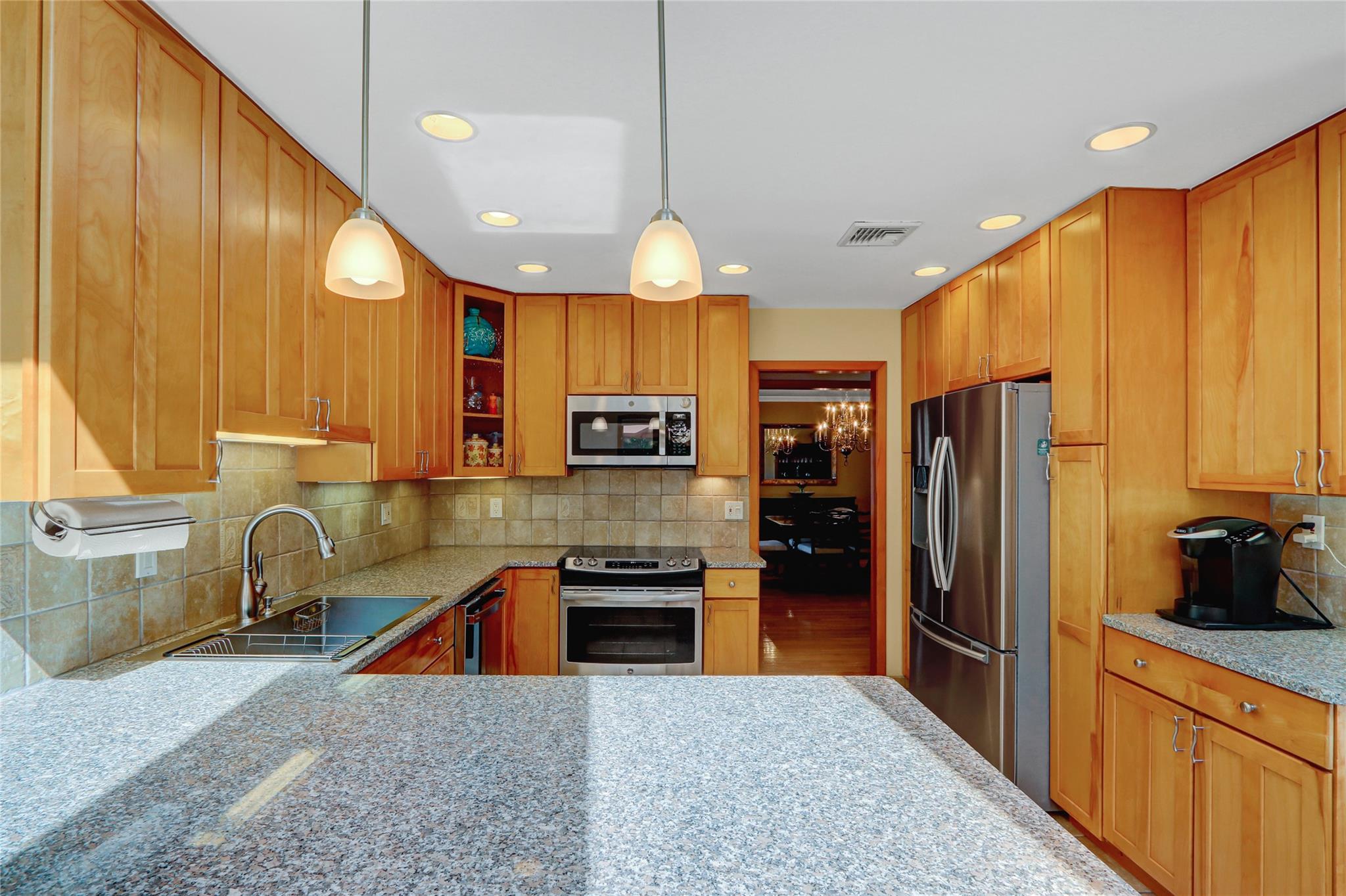 12 Bridle Path Lane, Port Jefferson, New York image 10