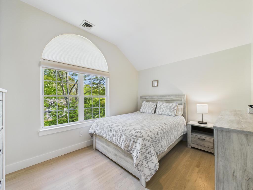 10 12th Street, East Hampton, New York image 39
