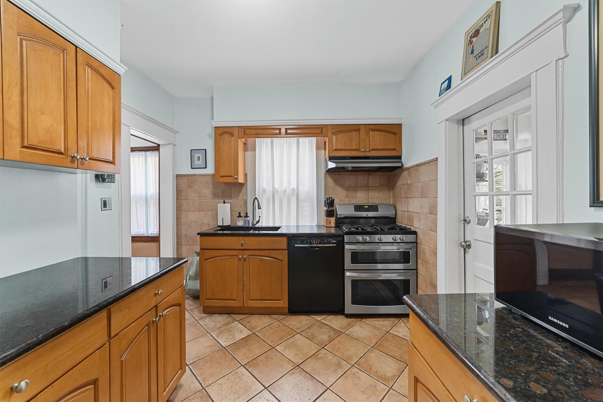 14 Prospect Drive, Yonkers, New York image 12